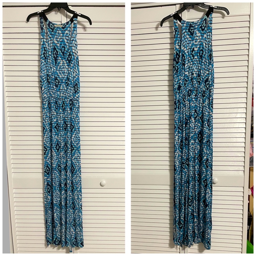Blue, white, & navy maxi dress with elastic waist size small S brand: Maddy M